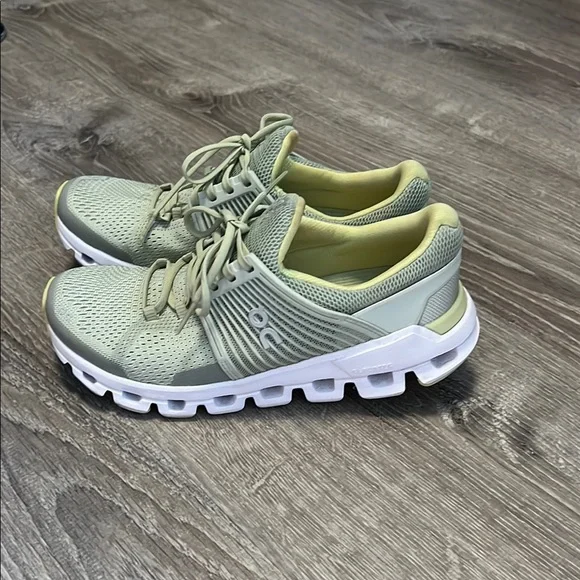 On Running Green and Yellow Athletic Shoes for Performance - Picture 3 of 5